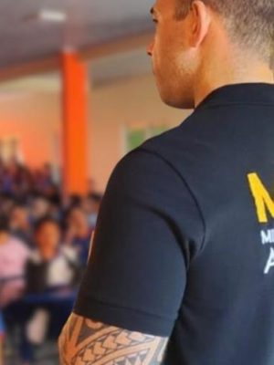 A violência digital foi o tema do evento “Quebrando o Silêncio”, da Igreja Adventista - Distrito Manicoré, com apoio do Ministério Público do Amazonas (MPAM), na última semana. Na ocasião, o promotor de Justiça Venâncio Antônio Castilhos de Freitas Terra abordou a temática diante de quase 100 alunos da Escola Municipal Aristeu Vigolino.